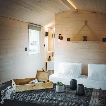 Glamping - 25 Min Roermond, Maasmechelen & Maastricht * Kinrooi